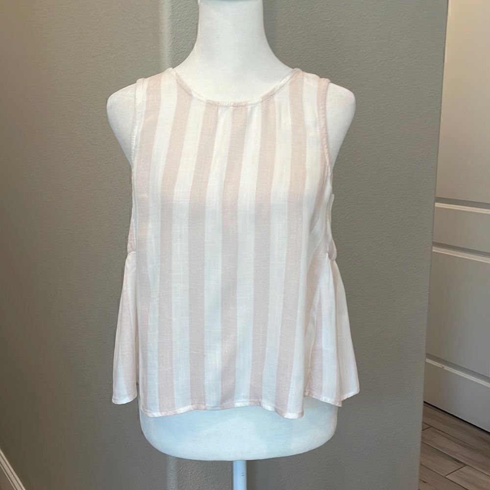 Elodie Woman’s Sleeveless Striped Top